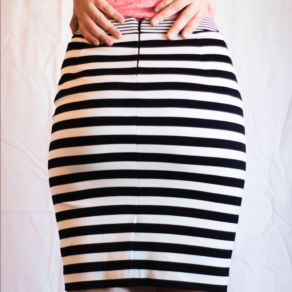 Stripped skirt